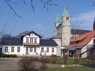 Jugendherberge Quedlinburg OT Gernrode Cyriakushaus Gernrode tableau 1
